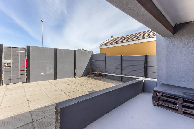 4 Bedroom Property for Sale in Strandfontein Village Western Cape